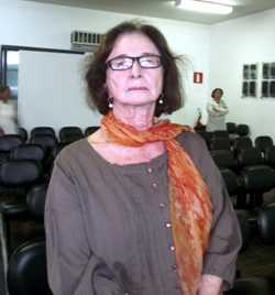 Jornalista e colunista de jornal impresso desconfia da pressão que está sendo feita para aprovar Cidade Tecnológica a toque de caixa maria cndida - jornalista
